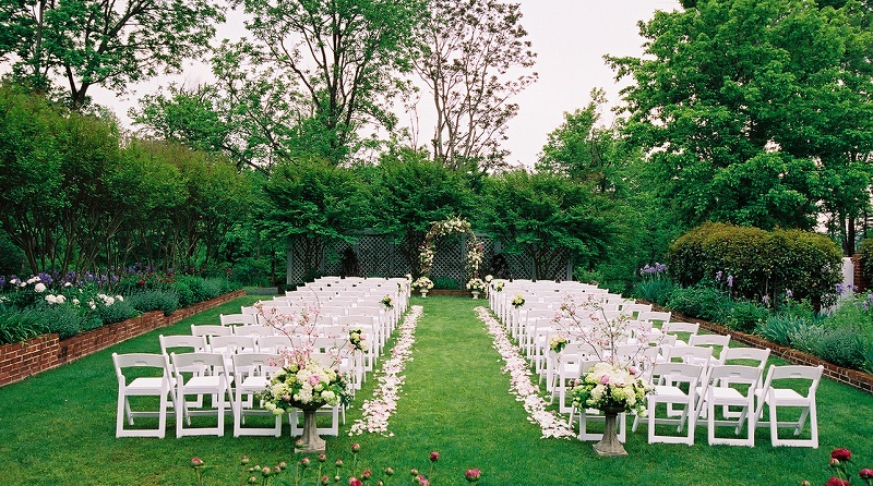 Garden wedding venue